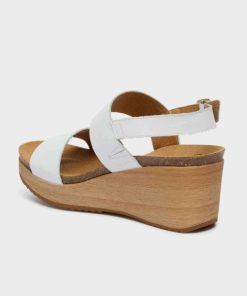 Artistattic.shopeb721f4939 4
