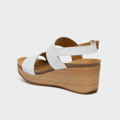 Artistattic.shopeb721f4939 4